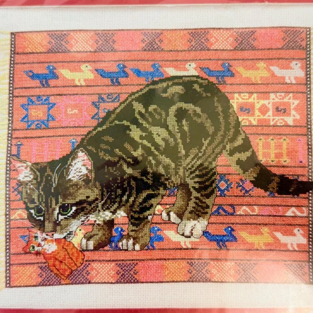 Ivory Cats Counted Cross Stitch Kit -Designs for the Needle - NWT - Picture 3 of 6